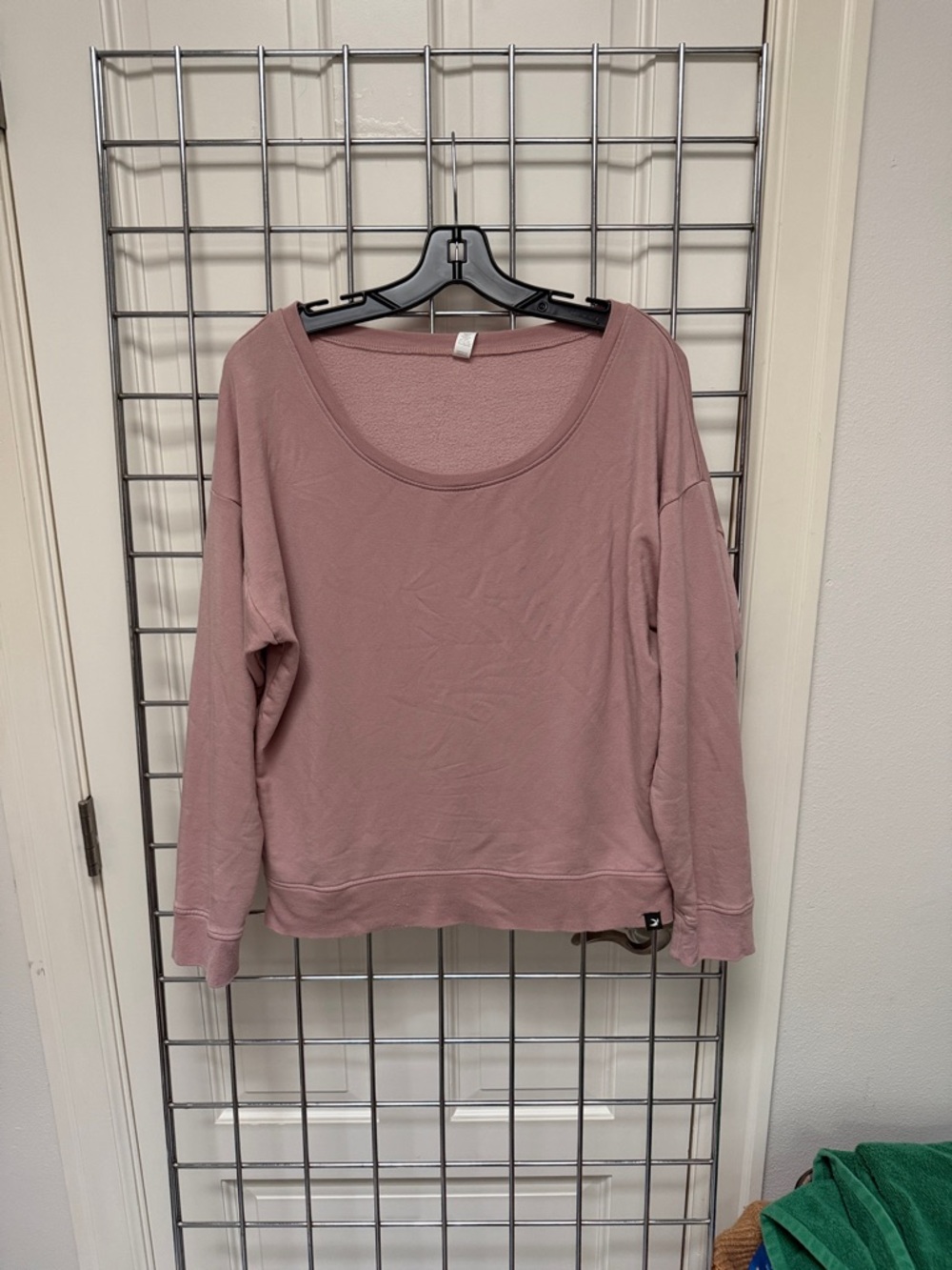 Glyder Mauve Scoop Neck Pullover Top